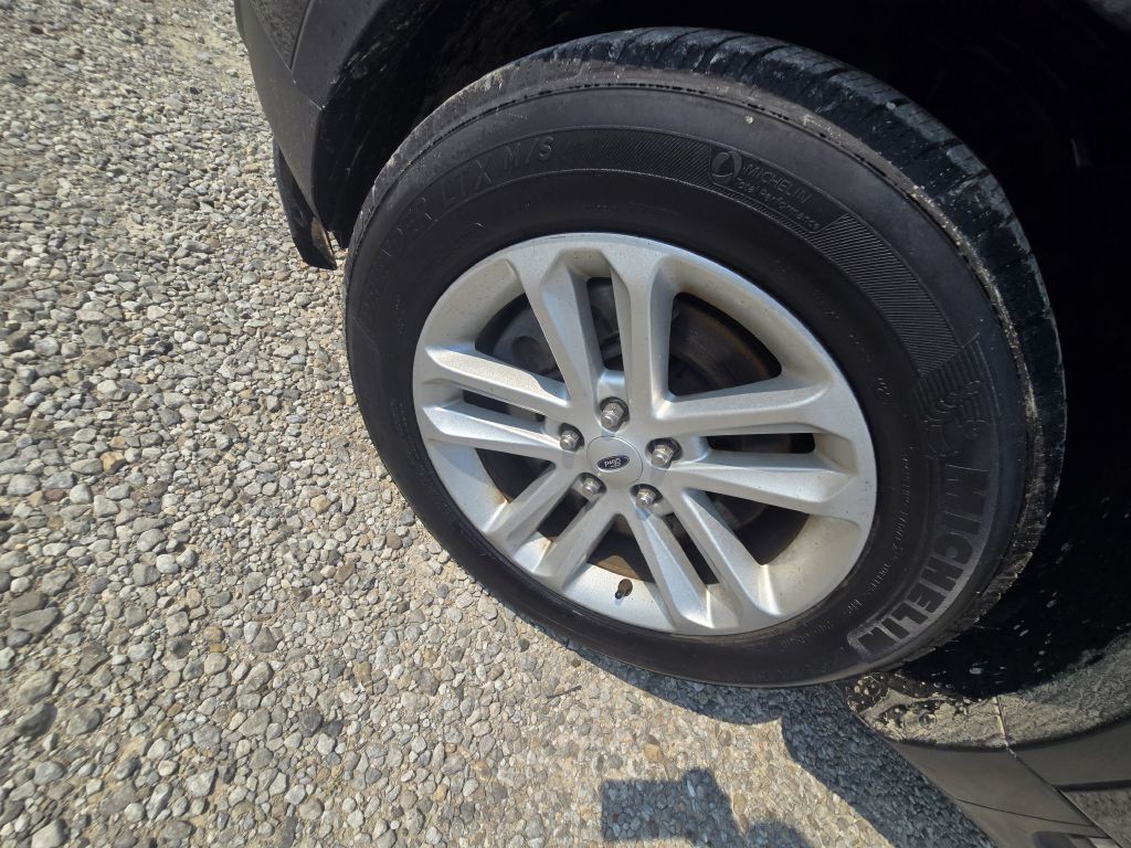 2014 Ford Explorer Image 9