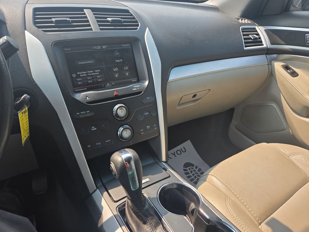 2014 Ford Explorer Image 17