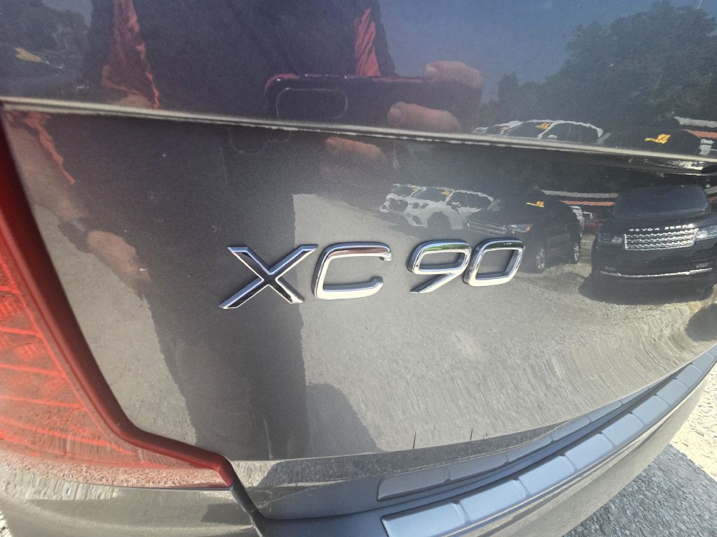 2018 Volvo XC90 Image 12