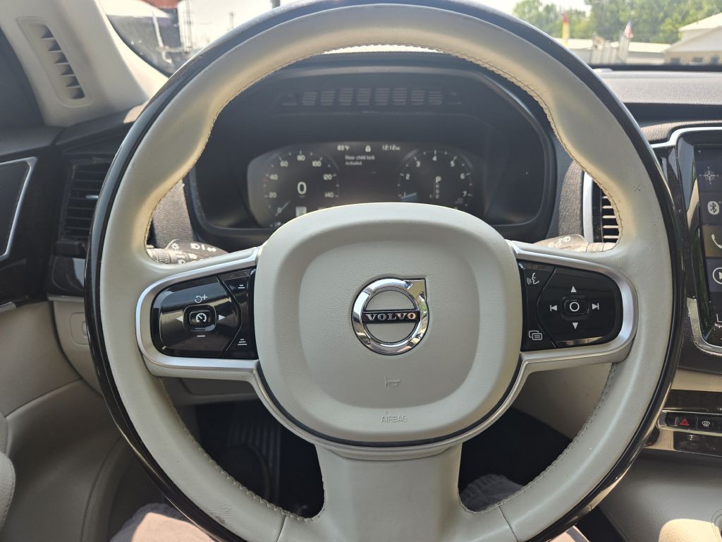 2018 Volvo XC90 Image 17