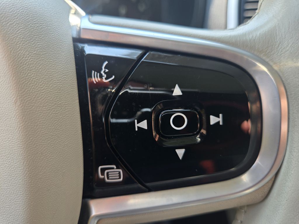 2018 Volvo XC90 Image 20