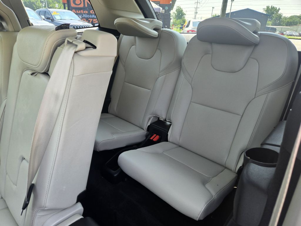 2018 Volvo XC90 Image 33