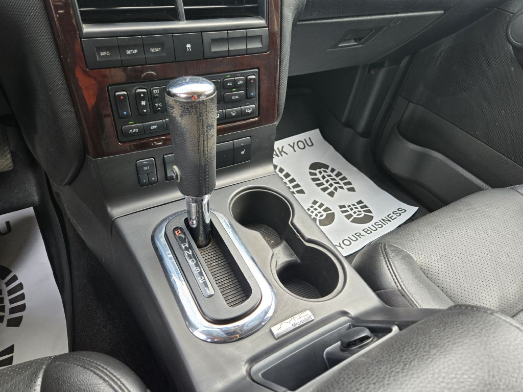2010 Ford Explorer Image 20