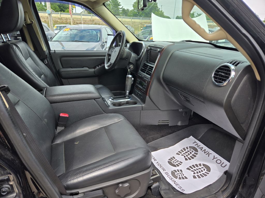 2010 Ford Explorer Image 30
