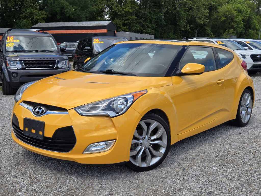 2015 Hyundai Veloster Image 1