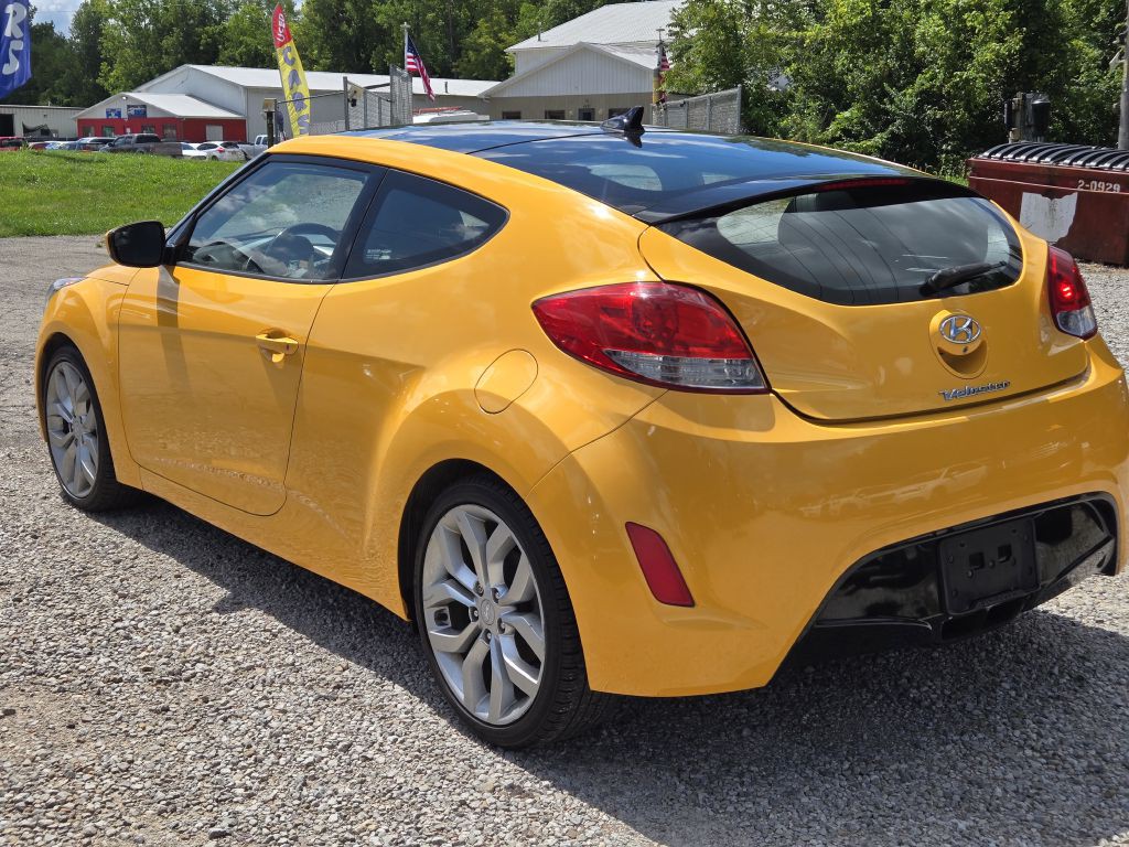 2015 Hyundai Veloster Image 7