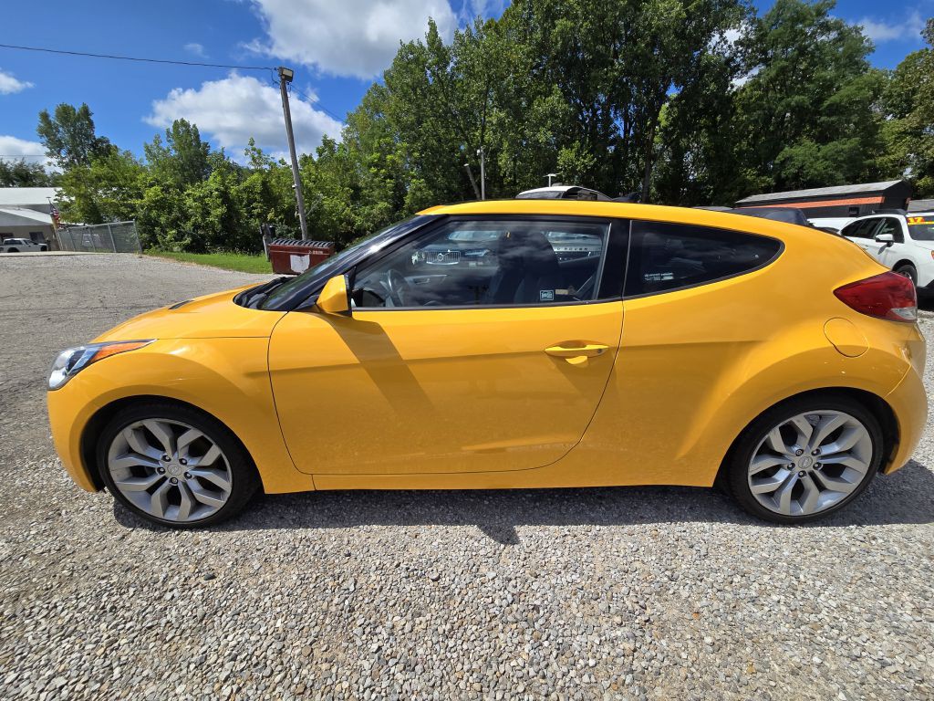 2015 Hyundai Veloster Image 8