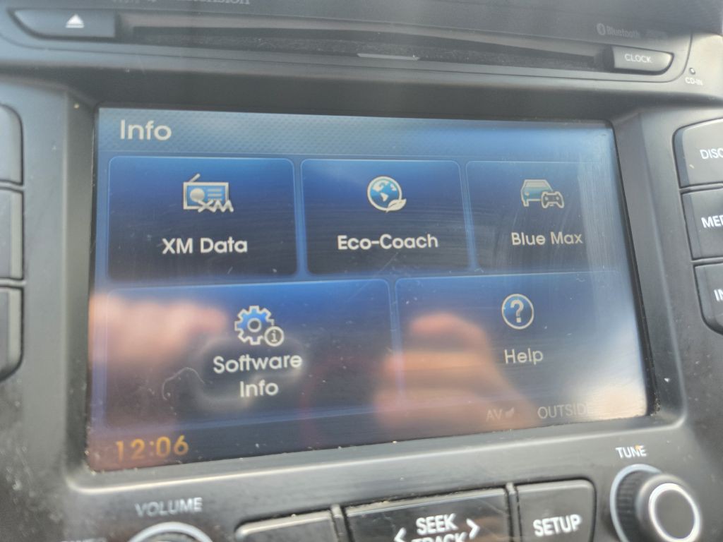 2015 Hyundai Veloster Image 27
