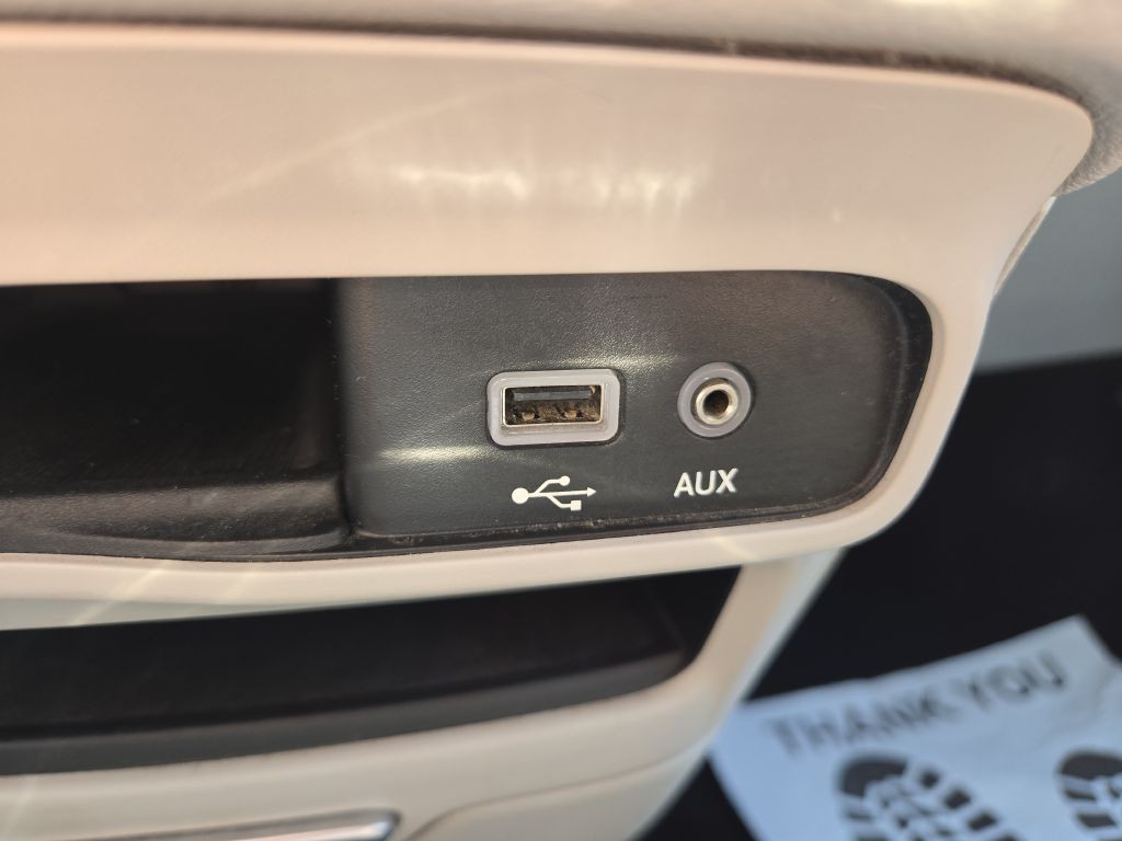 2017 Chrysler Pacifica Image 23