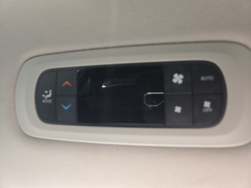 2017 Chrysler Pacifica Image 31