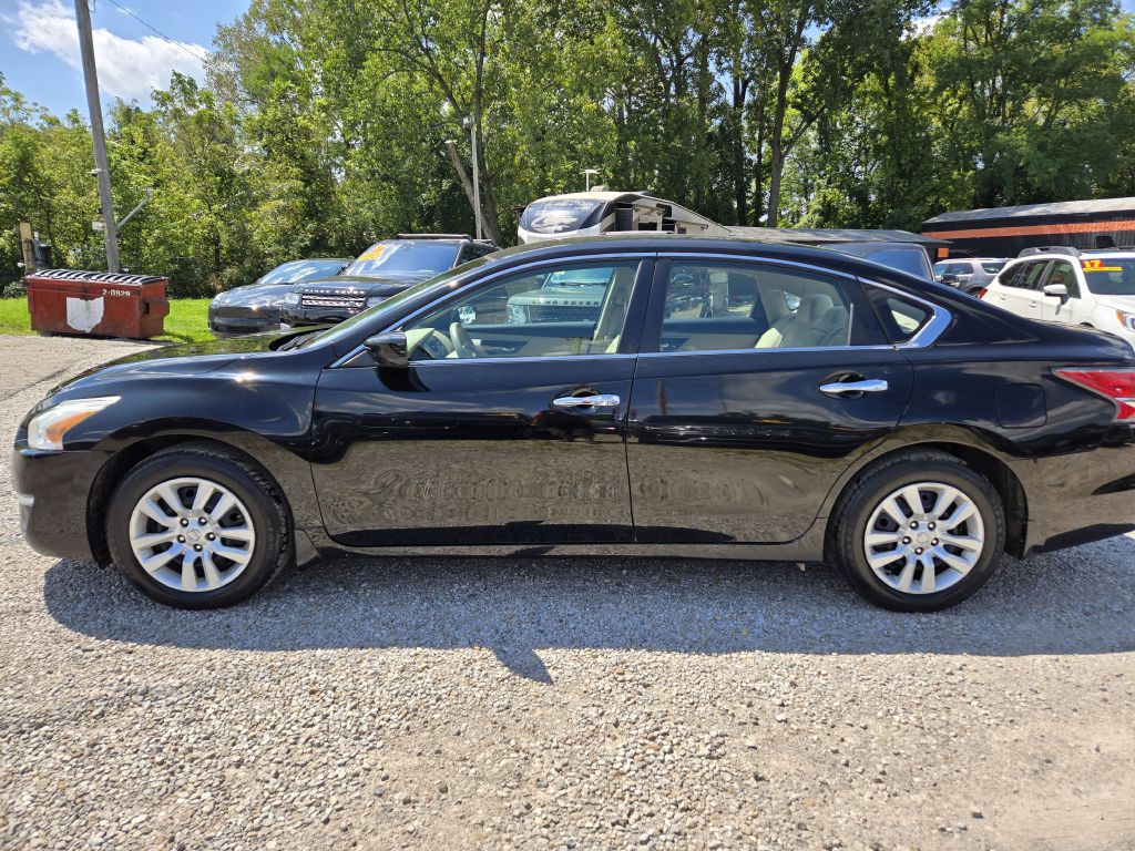2014 Nissan Altima Image 8