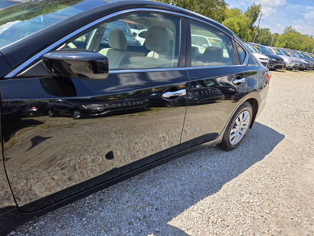 2014 Nissan Altima Image 9