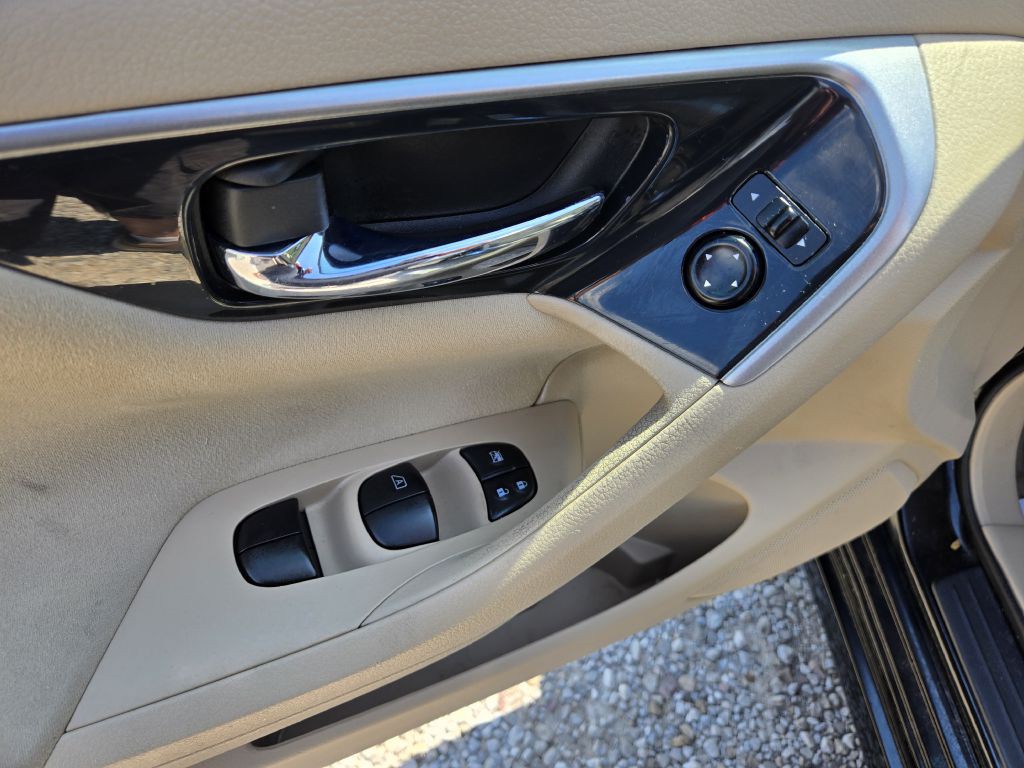 2014 Nissan Altima Image 14