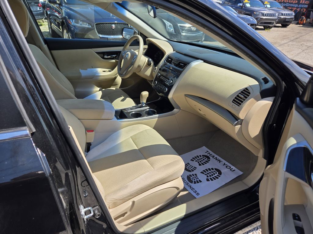 2014 Nissan Altima Image 24