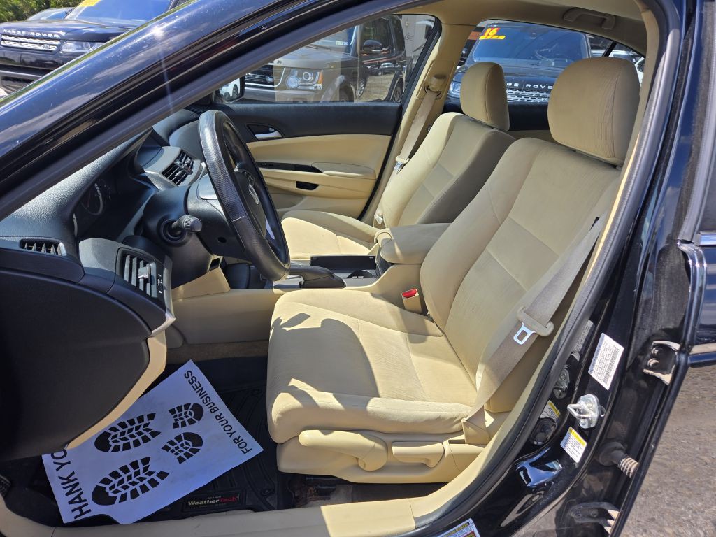 2011 Honda Accord Image 12