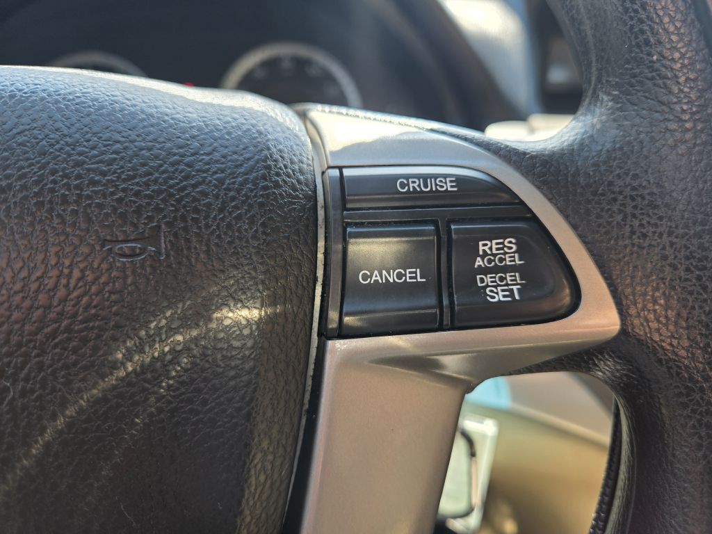 2011 Honda Accord Image 17