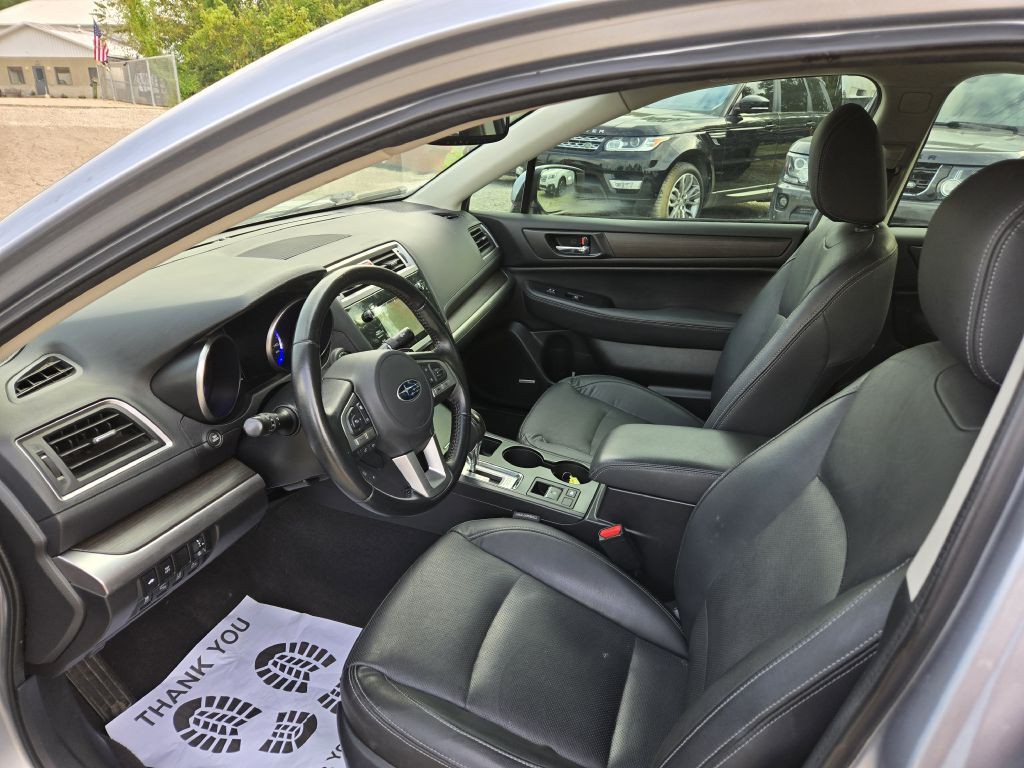 2016 Subaru Legacy Image 11