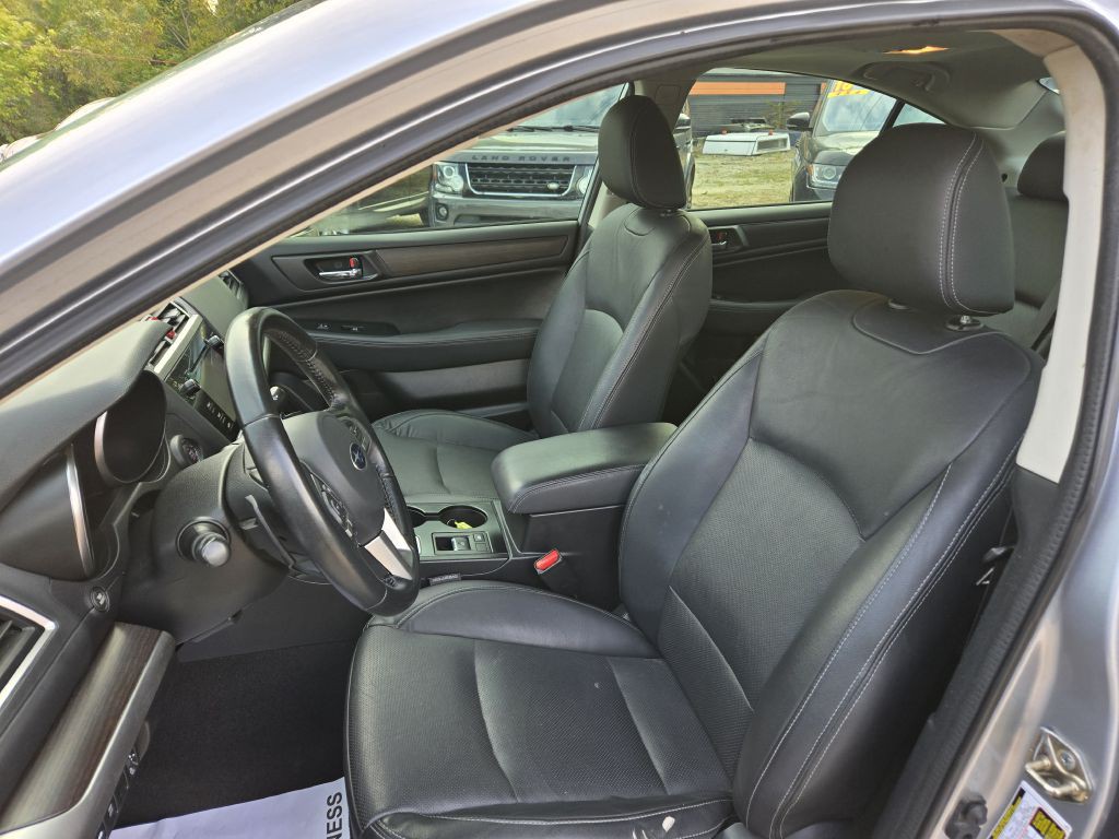 2016 Subaru Legacy Image 12