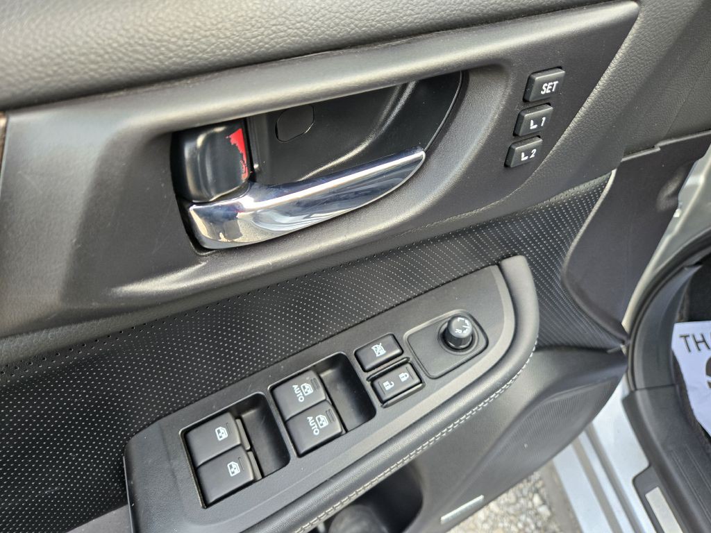 2016 Subaru Legacy Image 13