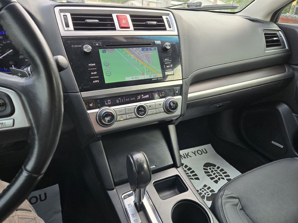 2016 Subaru Legacy Image 16