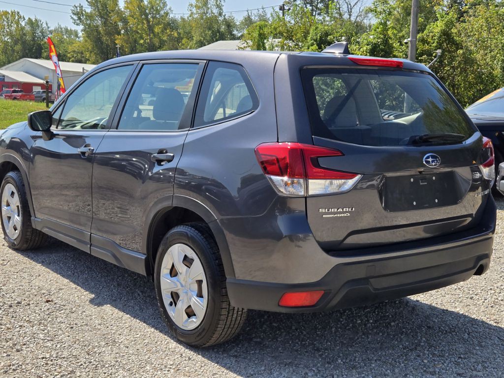 2022 Subaru Forester Image 7