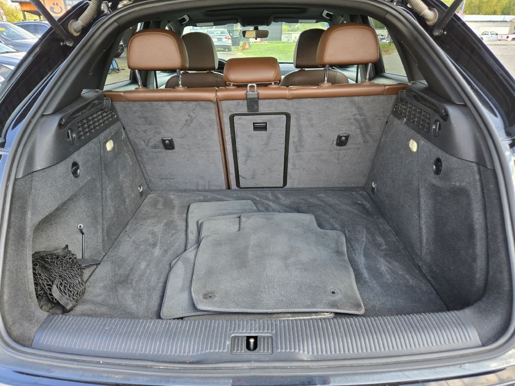 2017 Audi Q3 Image 32
