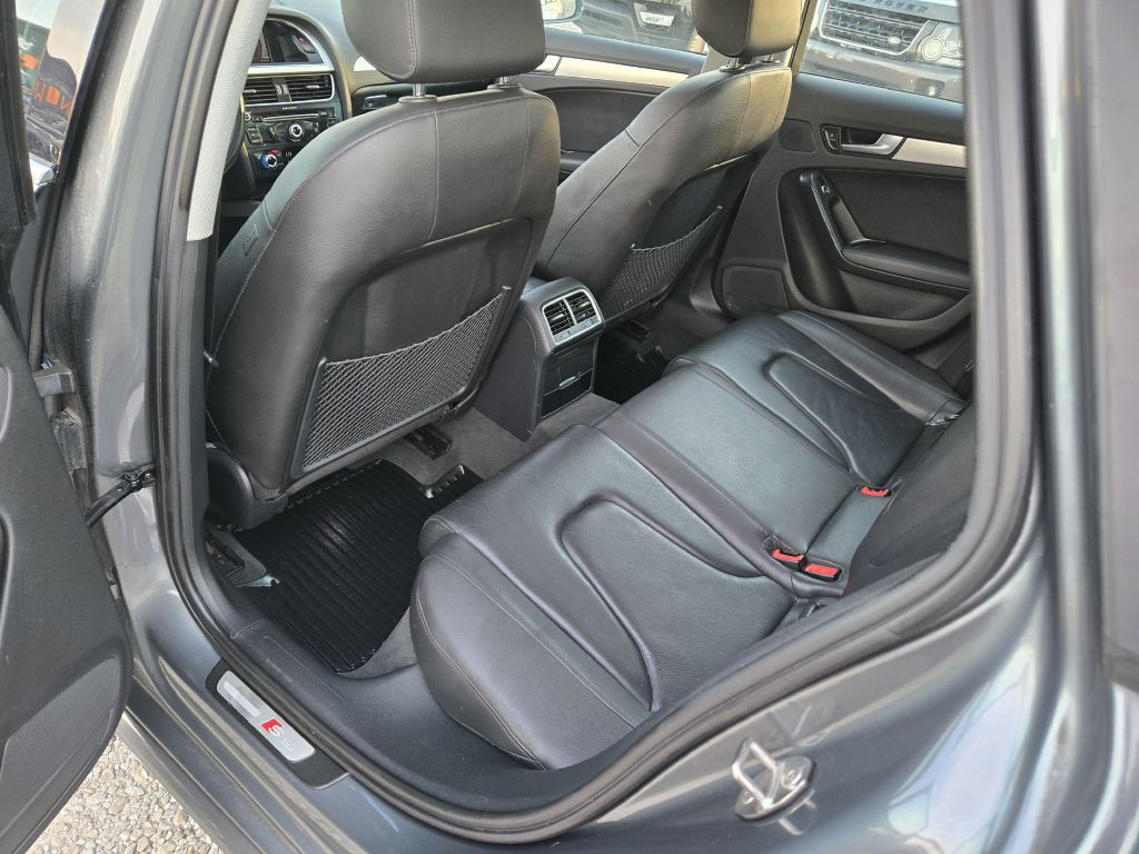 2016 Audi A4 Image 27