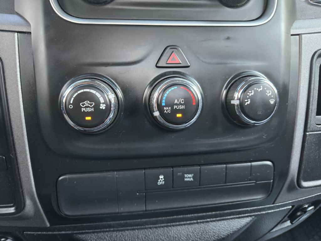 2014 RAM 1500 Image 22