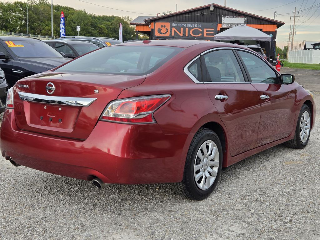 2015 Nissan Altima Image 5
