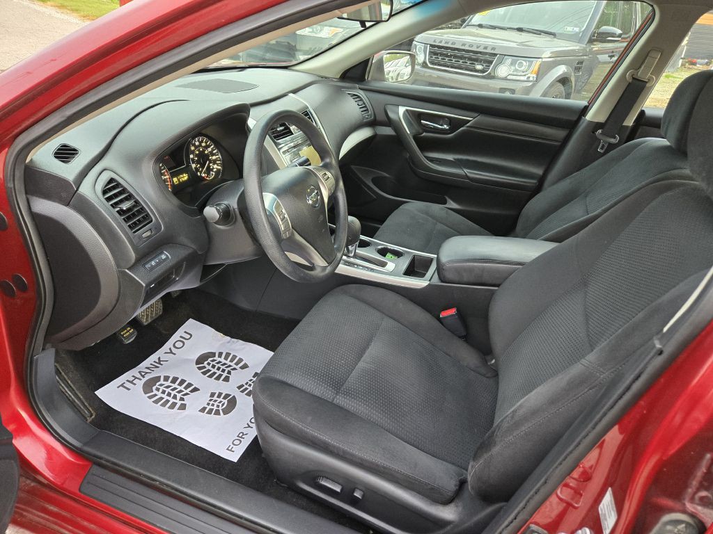 2015 Nissan Altima Image 12