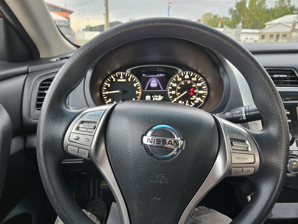 2015 Nissan Altima Image 14