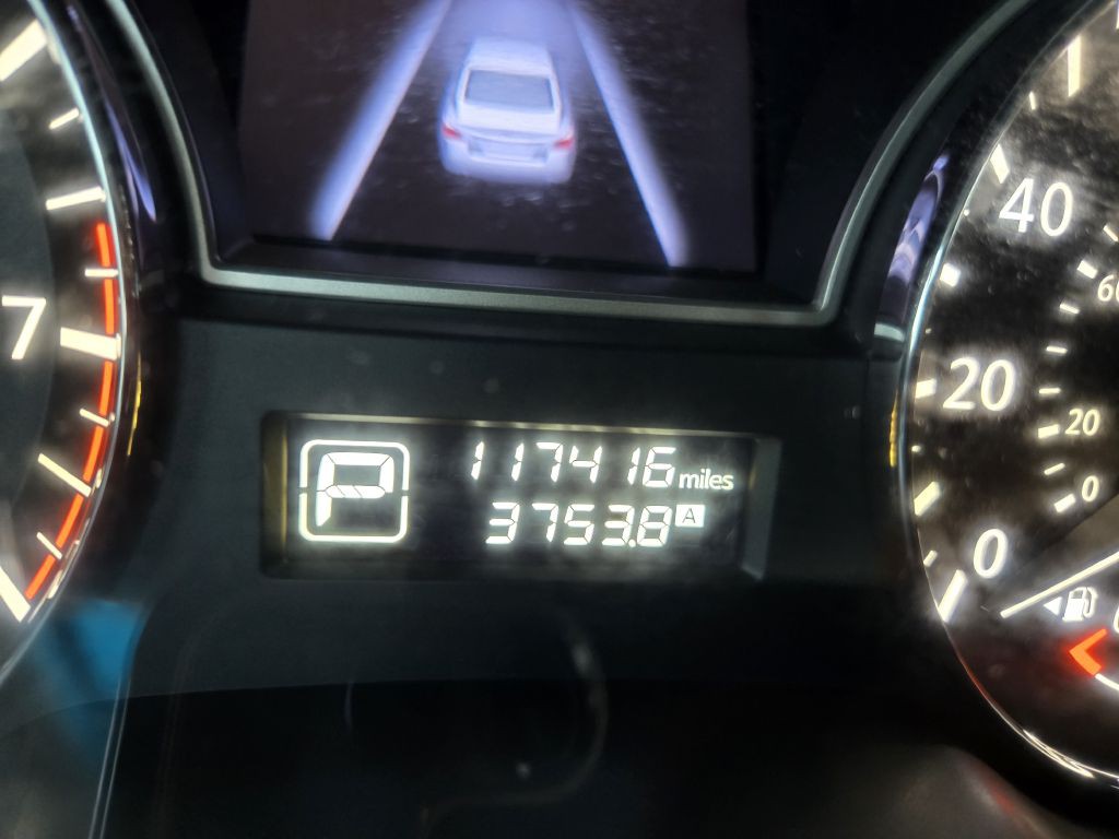 2015 Nissan Altima Image 18