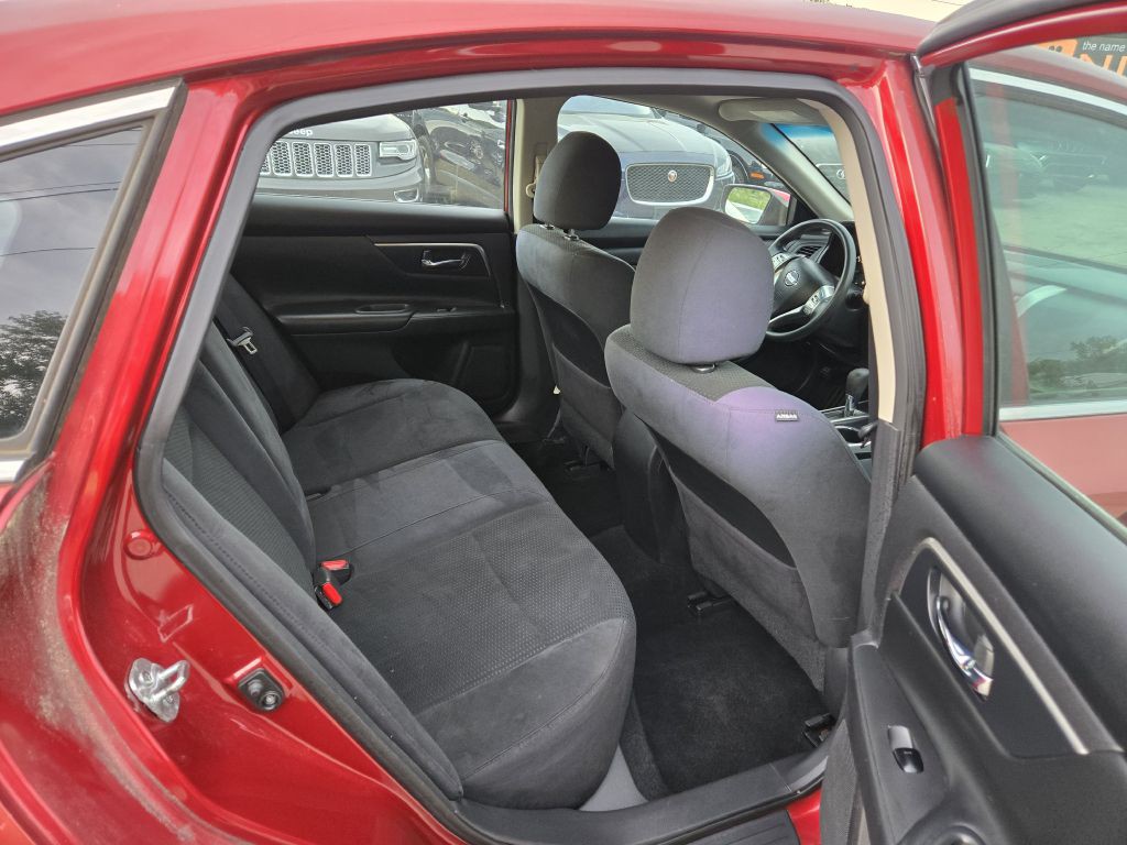 2015 Nissan Altima Image 23