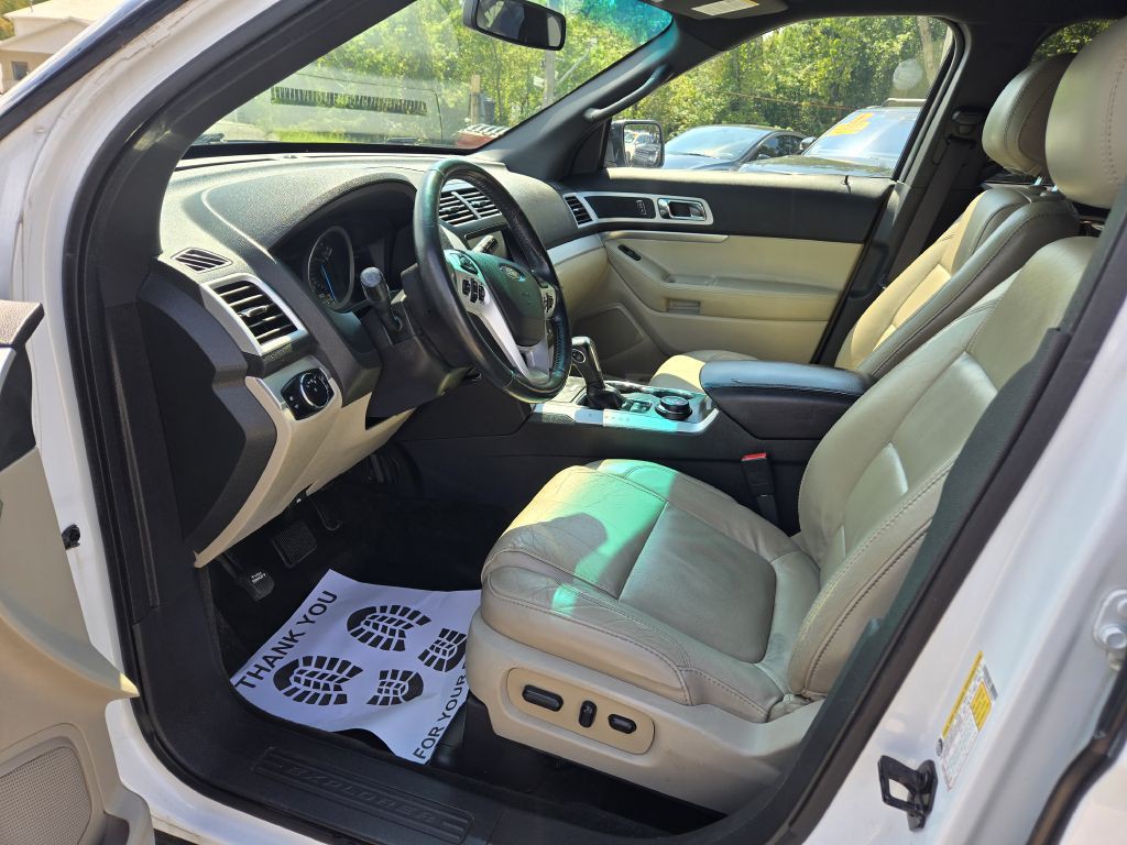 2015 Ford Explorer Image 13