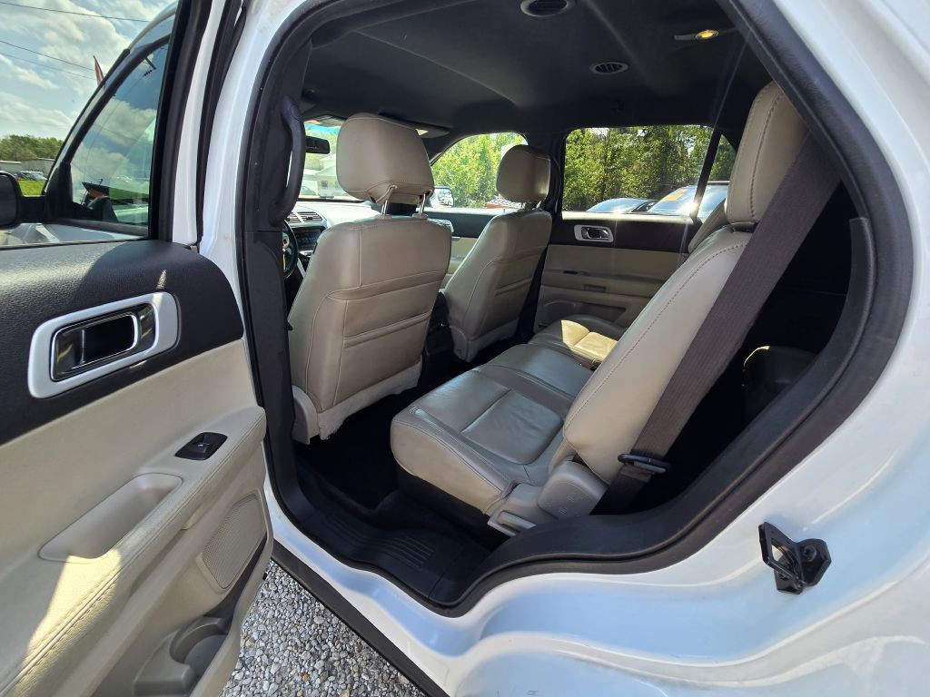 2015 Ford Explorer Image 29