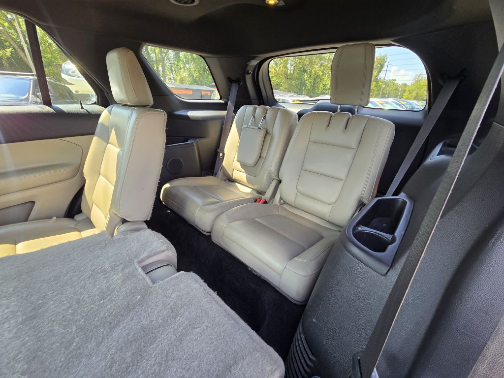 2015 Ford Explorer Image 30