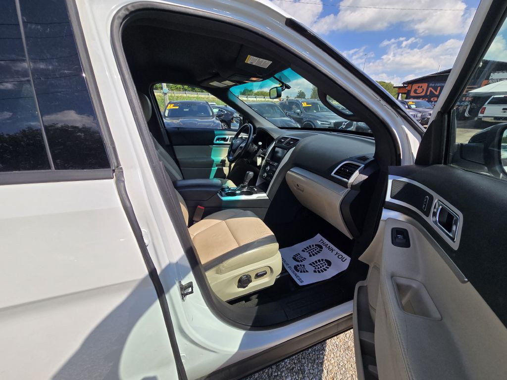 2015 Ford Explorer Image 32