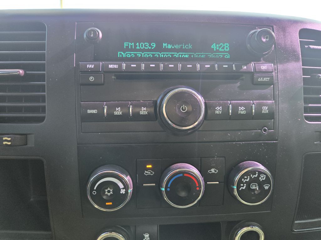 2010 Chevrolet Silverado 1500 Image 19