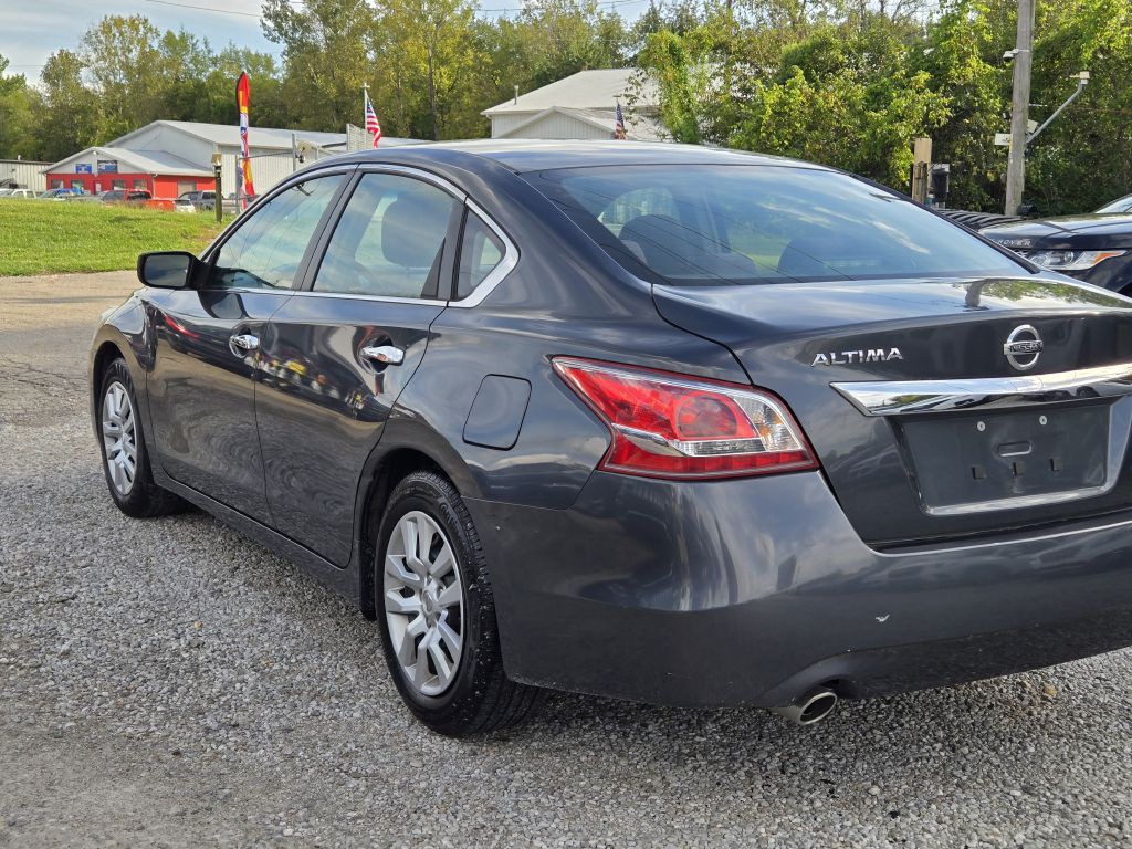2013 Nissan Altima Image 7