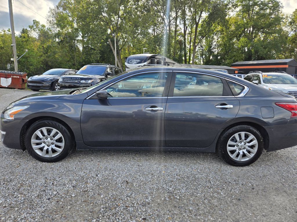2013 Nissan Altima Image 8