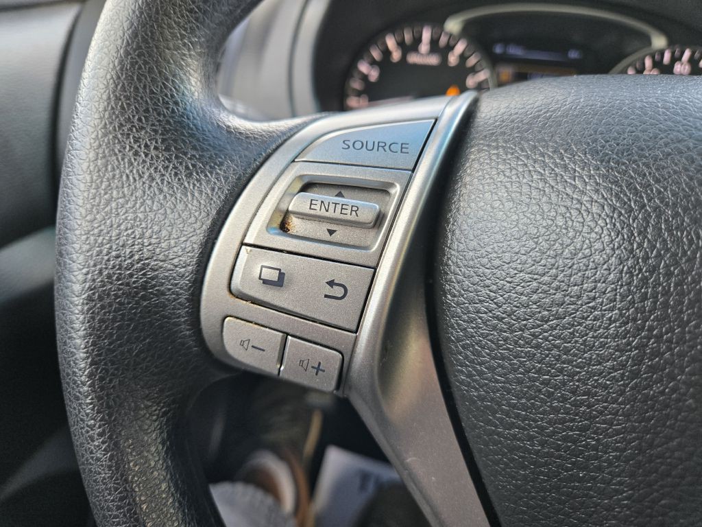 2013 Nissan Altima Image 16