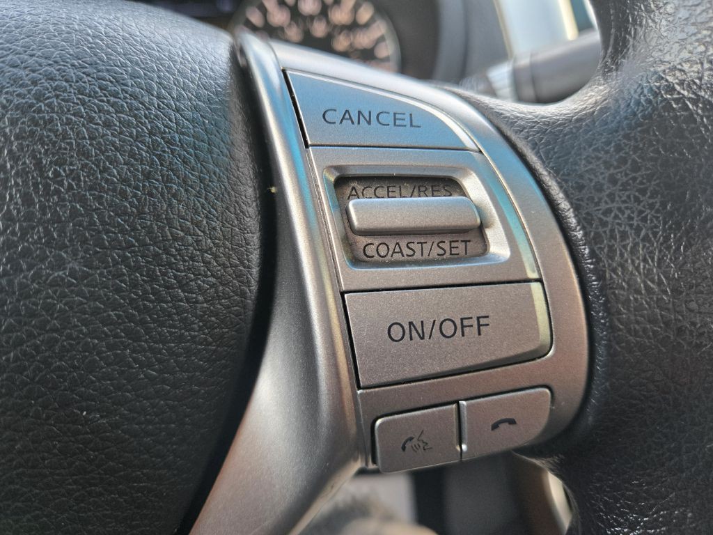 2013 Nissan Altima Image 17