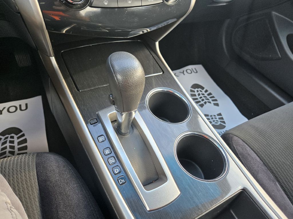 2013 Nissan Altima Image 19