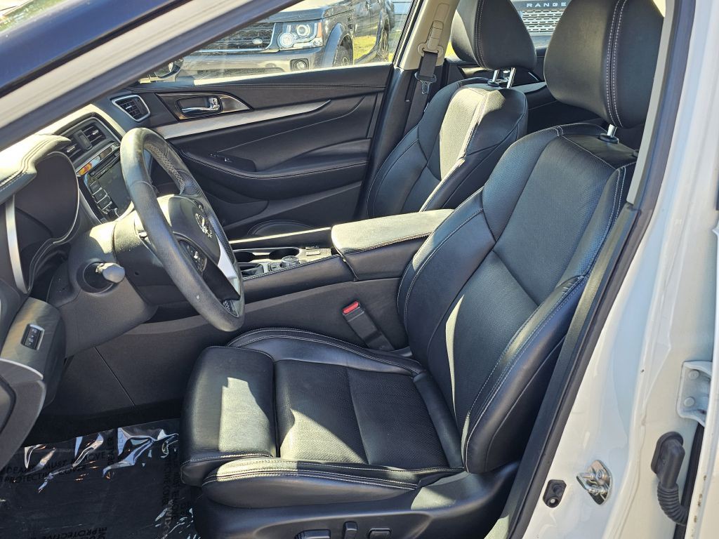 2017 Nissan Maxima Image 18