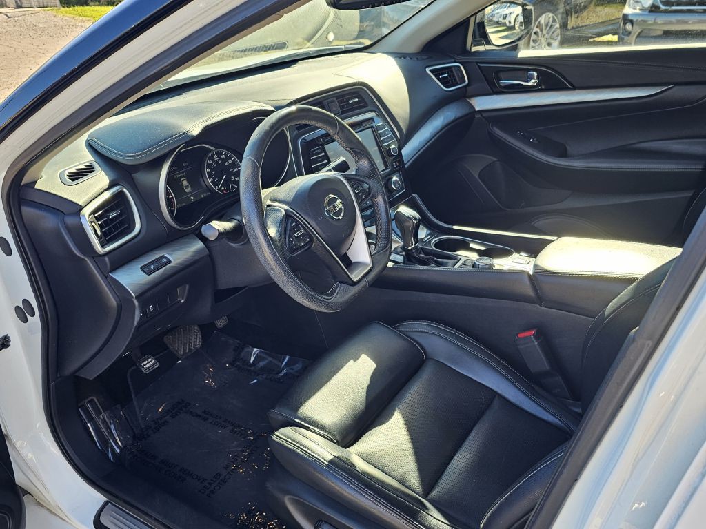 2017 Nissan Maxima Image 19