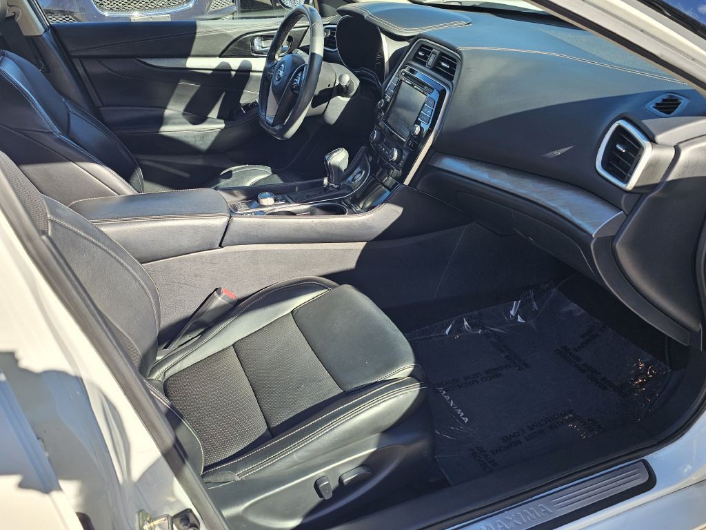 2017 Nissan Maxima Image 21