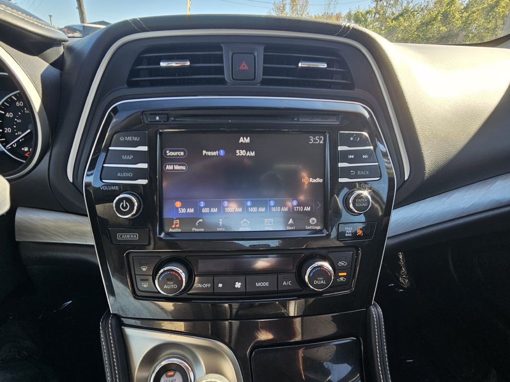 2017 Nissan Maxima Image 28