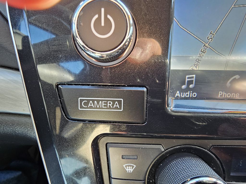 2017 Nissan Maxima Image 32