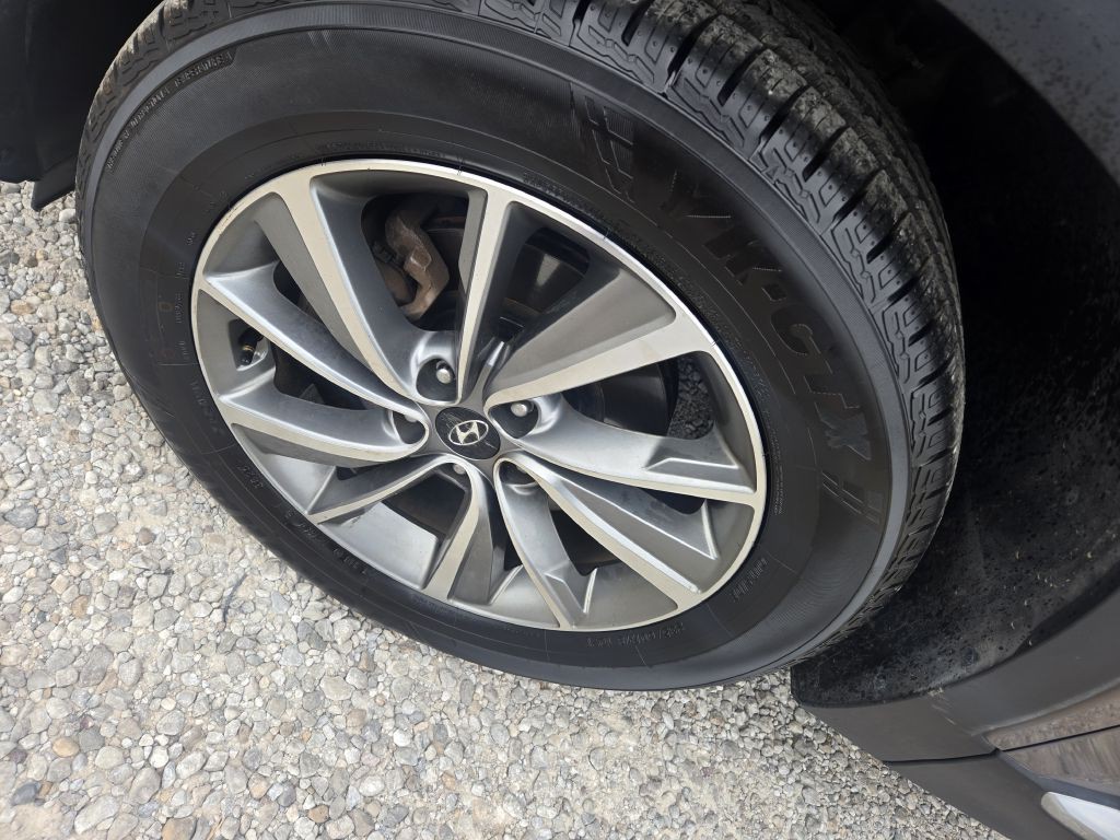 2019 Hyundai Santa Fe Image 10