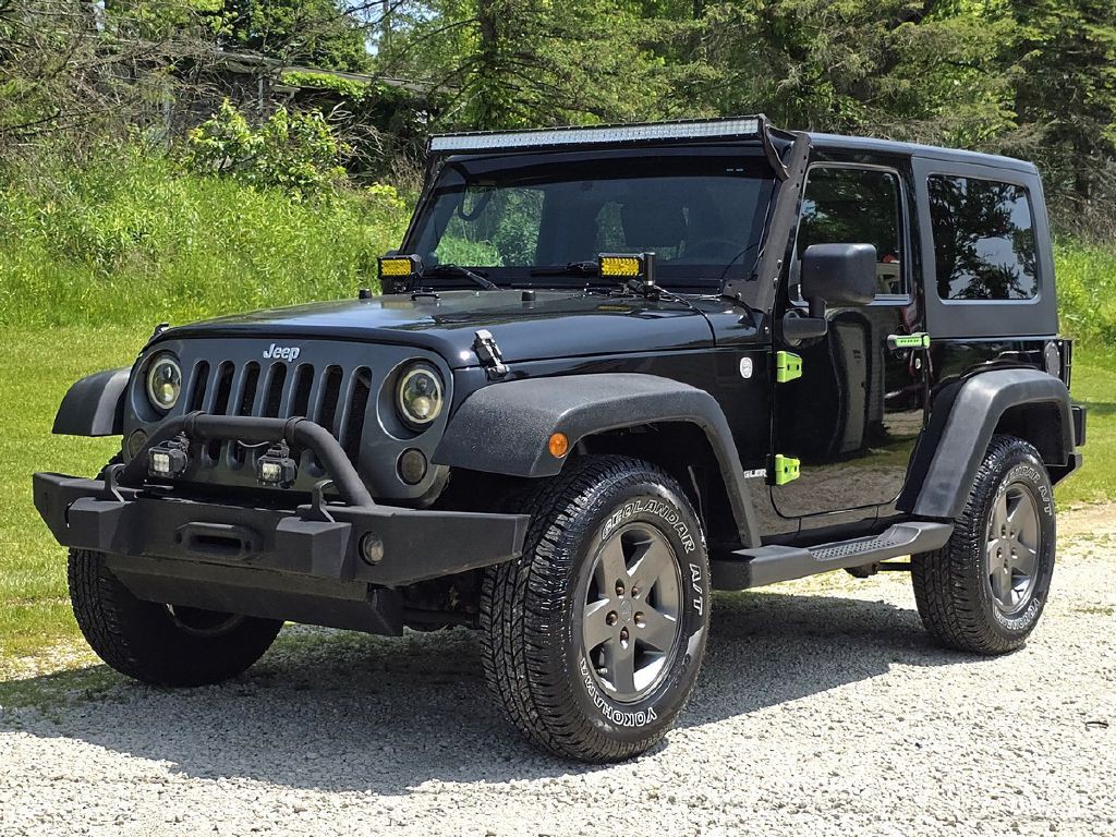 2010 Jeep Wrangler Image 2